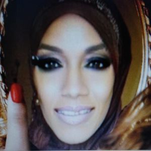 Meet your Posher, Qyeen